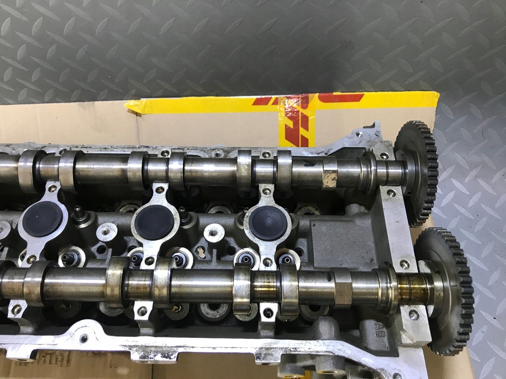 фото №12, Головка права aston martin db9 5.9 6.0 v12