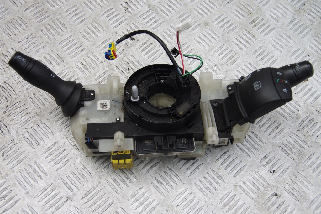 фото №1, Переключатели шлейф лента подушка безопасности renault master iii opel movano b 255679073r