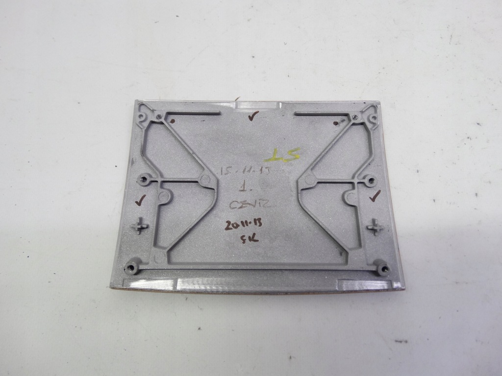 фото №6, Aston martin vanquish ii 12-18 dekor drewno туннель среднего cd33-045k20-a