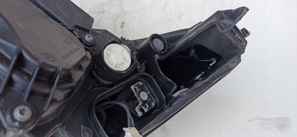 фото №10, Bmw i3 lift лампа правий перед full led адаптивний led 9853420 europa