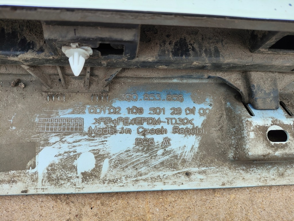 фото №4, Vw passat b8 r-line 14- молдинг порог правая