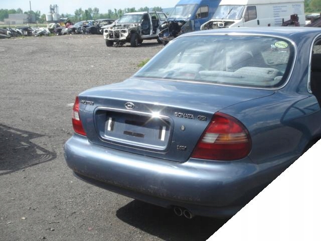 фото №1, Hyundai sonata 96-98 стекло задняя