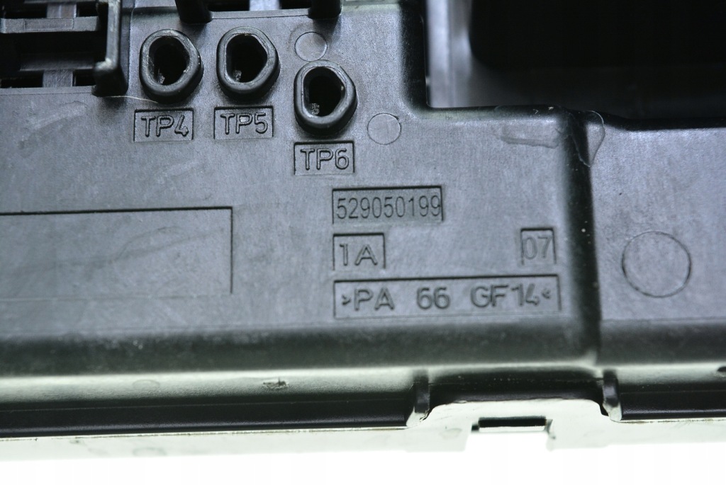 фото №4, Коробка предохранителей opel оригинальный номер 529050199