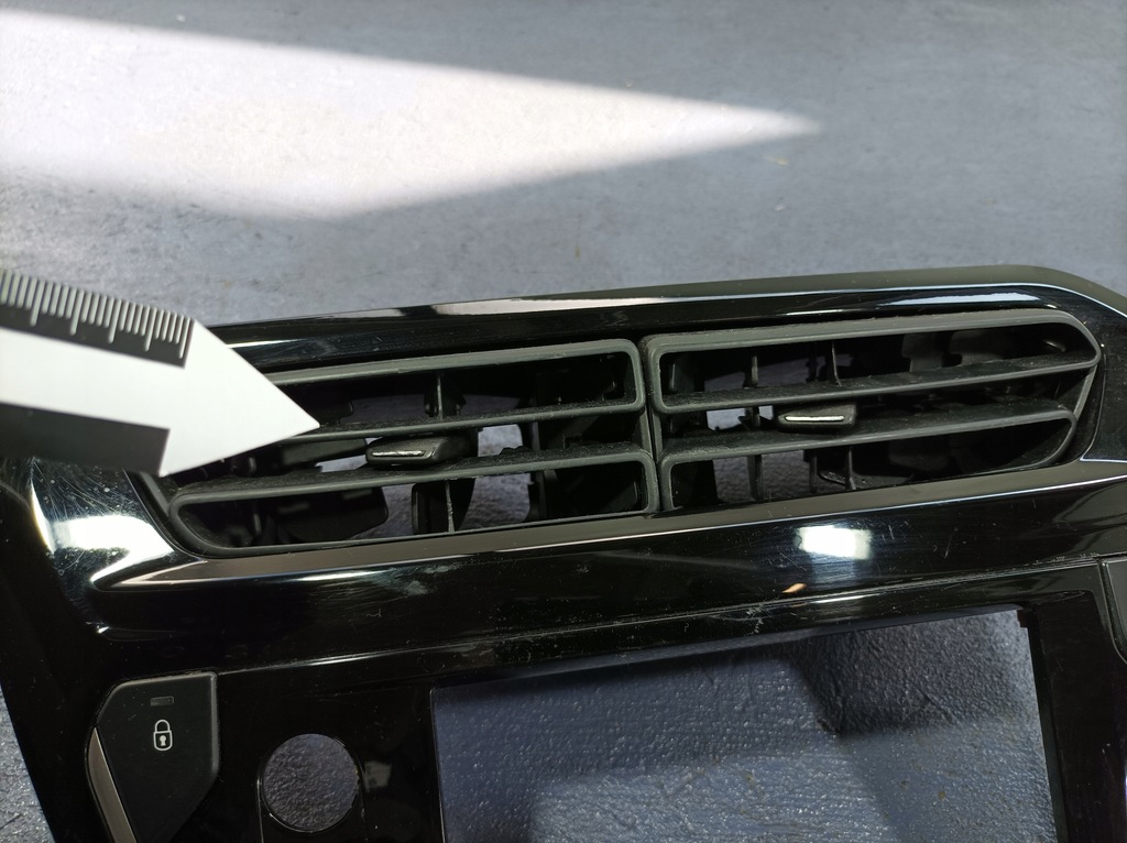 фото №8, Peugeot 301 lift накладки декоративні dekor панелі ґрати обдув 9817372477