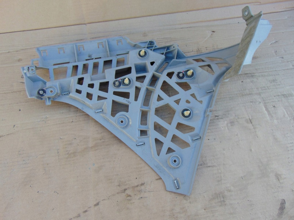 фото №8, Напрямна бампера лівий задня ford b-max av11-296a23-ad