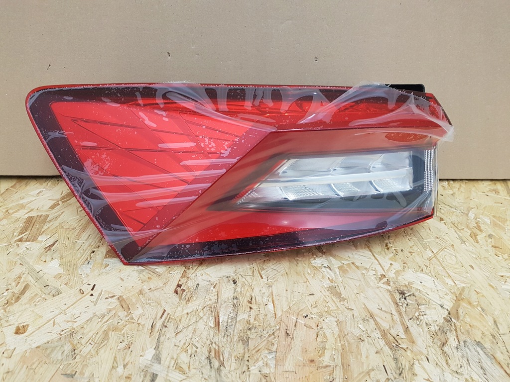 фото №1, Лампа задняя левая skoda kodiaq led nowa!