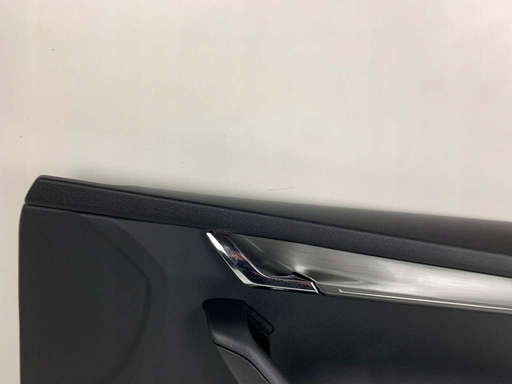 фото №5, Octavia iii обшивка двері правий перед підсвічуваний