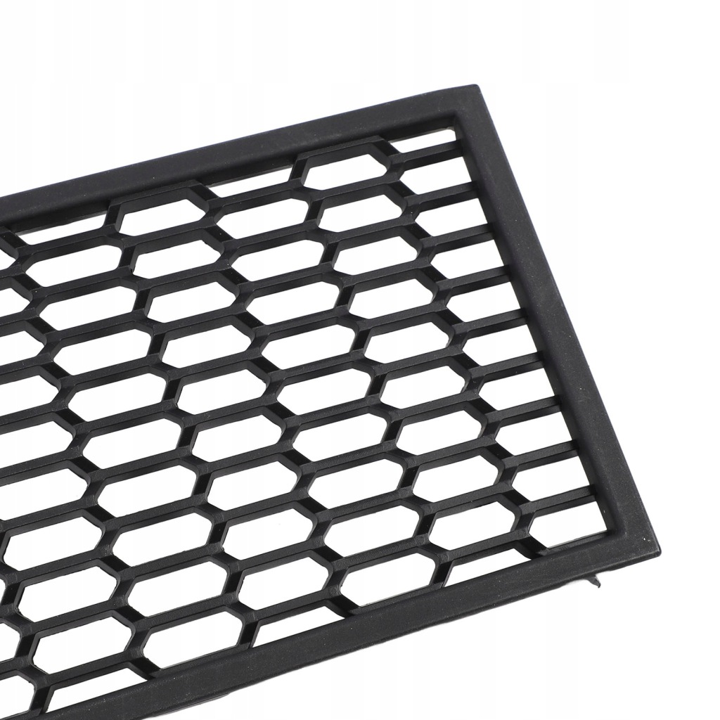 Нижняя средняя решётка сетчатая передний бампера 51117903894 решётка ds Цена