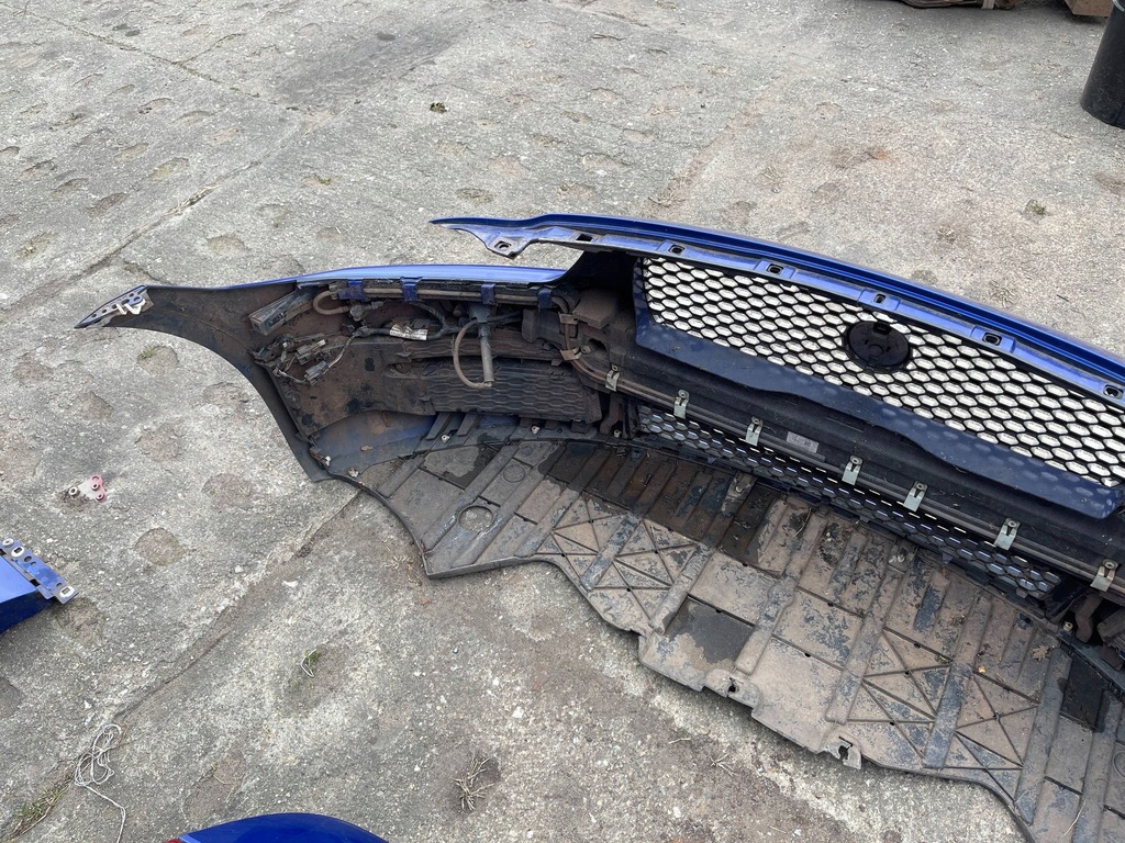 фото №6, Jaguar xe x760 бампер перед kompletny ксенон jhk caesium blue