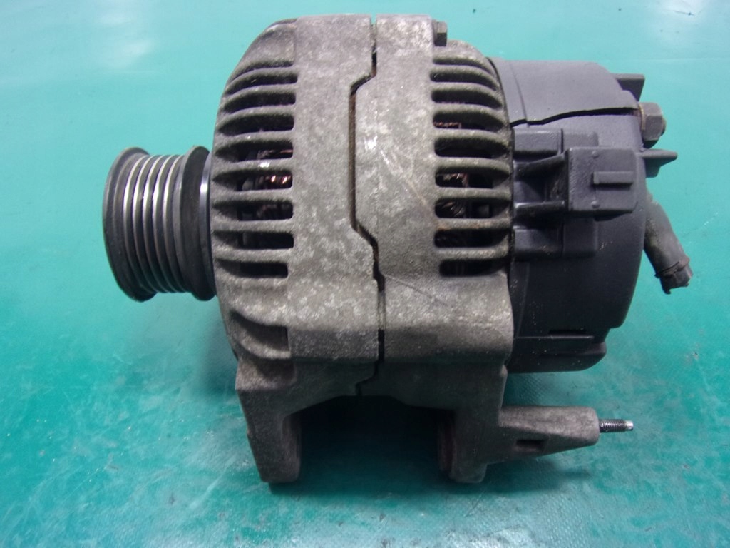Audi a4 b5 1.8 20v генератор 028903018ax с Разборки