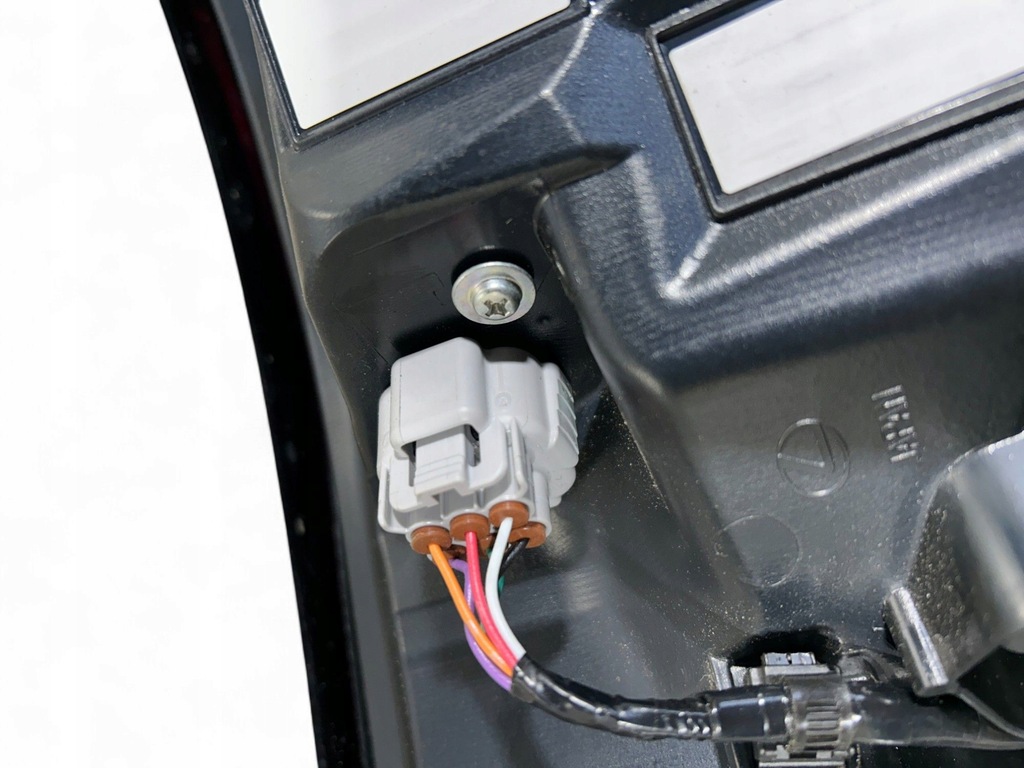 фото №10, Lexus rx v 2023 лампа задня