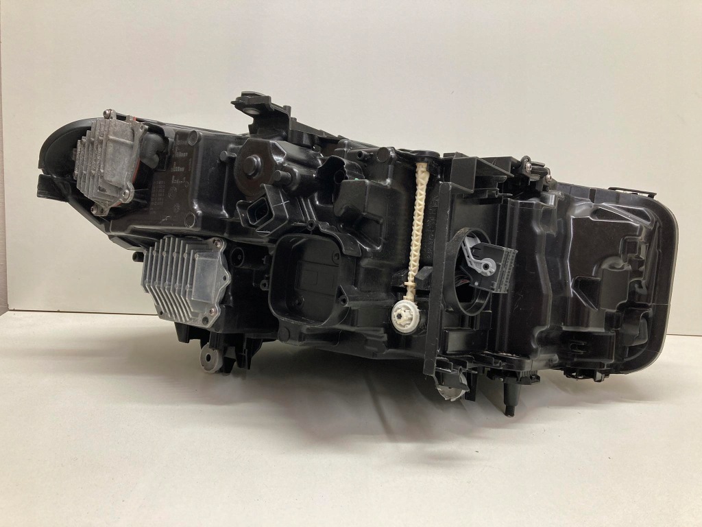 Лампа ліва фара bmw 5 g30 g31 рестайлінг  laser європа ідеальна демонтаж в Україні