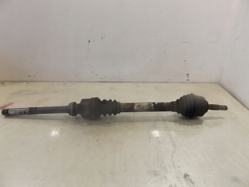 фото №1, C3 i 1,4hdi 16v приводной вал правая 9639507880