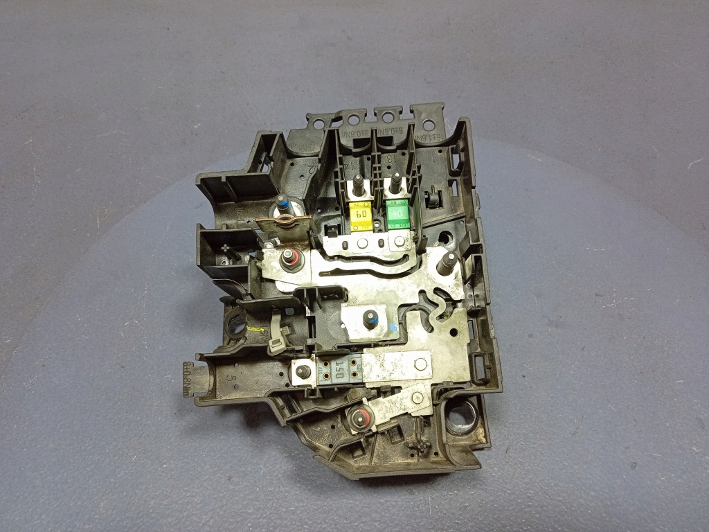 Mercedes gls x167 коробка предохранителей 1675404528 Недорого