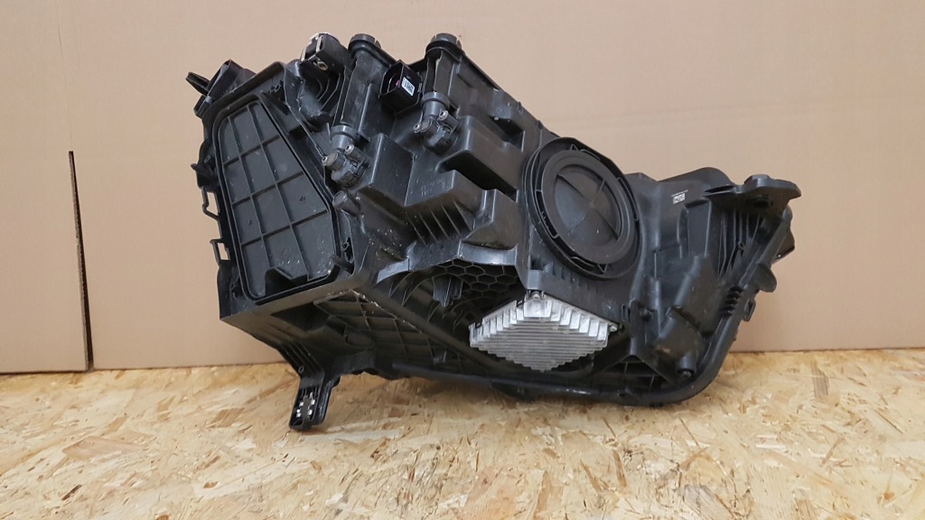 Фара перед левая audi q3 83a full led 83a941011 в Украине