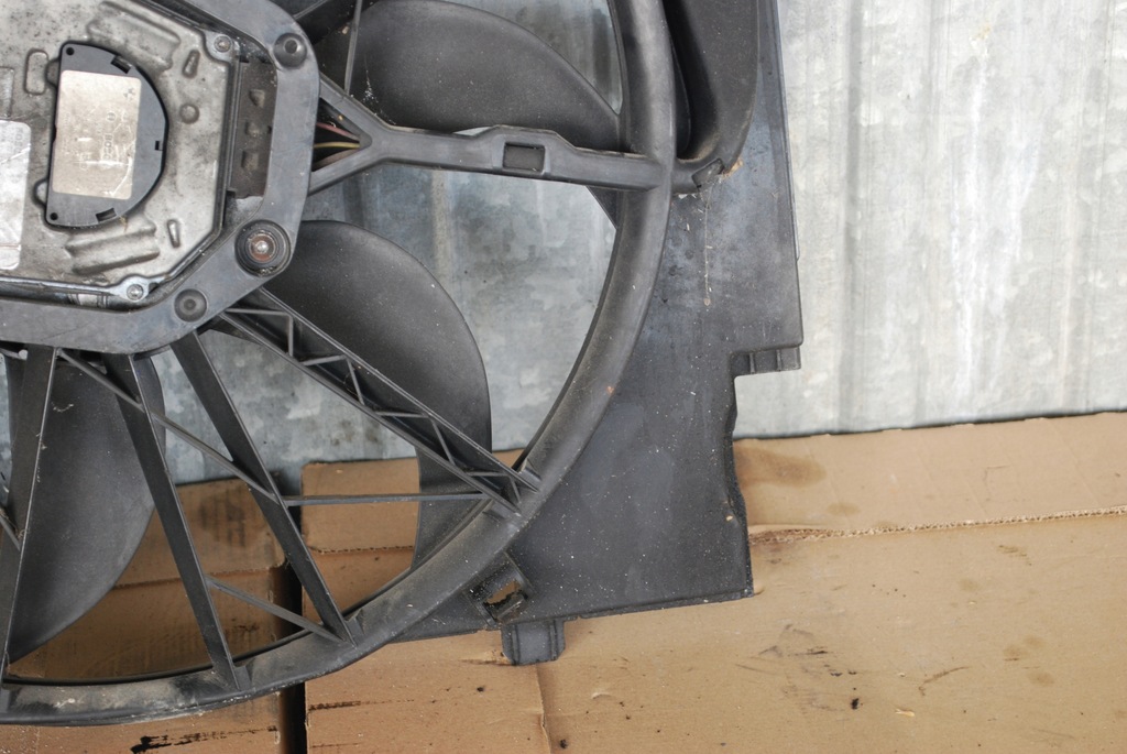 фото №9, Вентилятор корпус bmw e60 3.0d 7801657