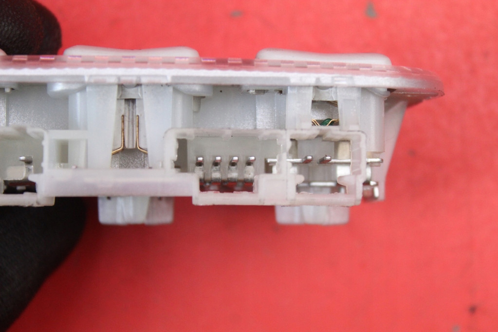 фото №7, Лампа освещение салона перед 9680713880 citroen berlingo 2 ii 12-15