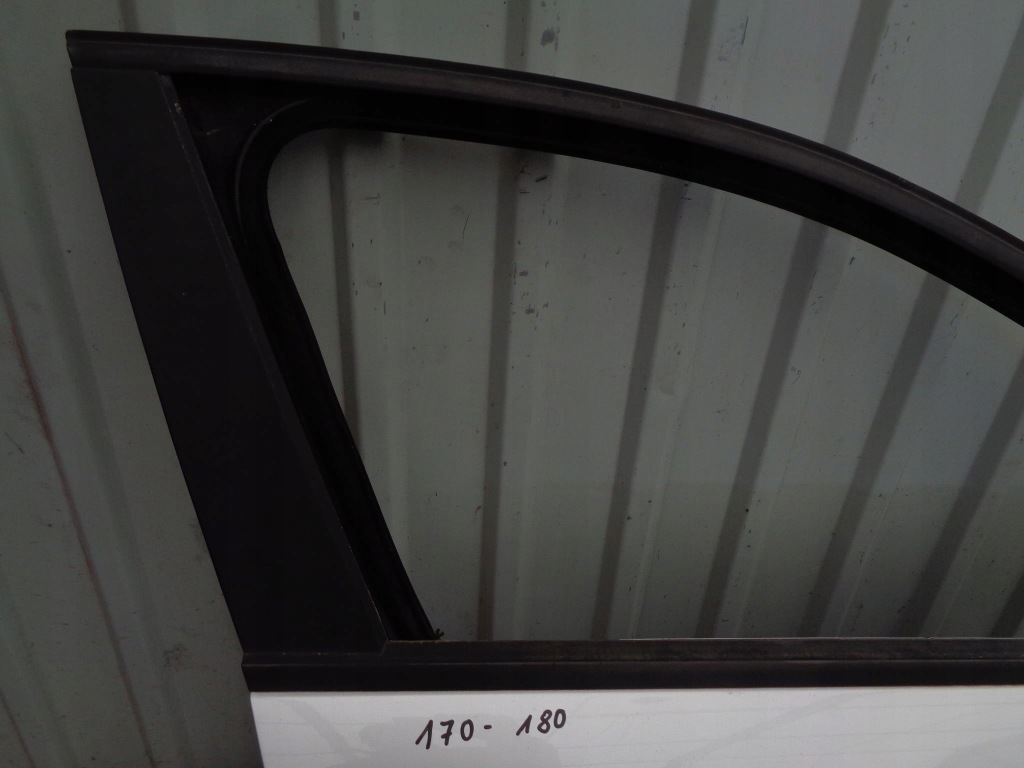 Дверь alfa romeo 159 правое передние kod 565/a Доставка