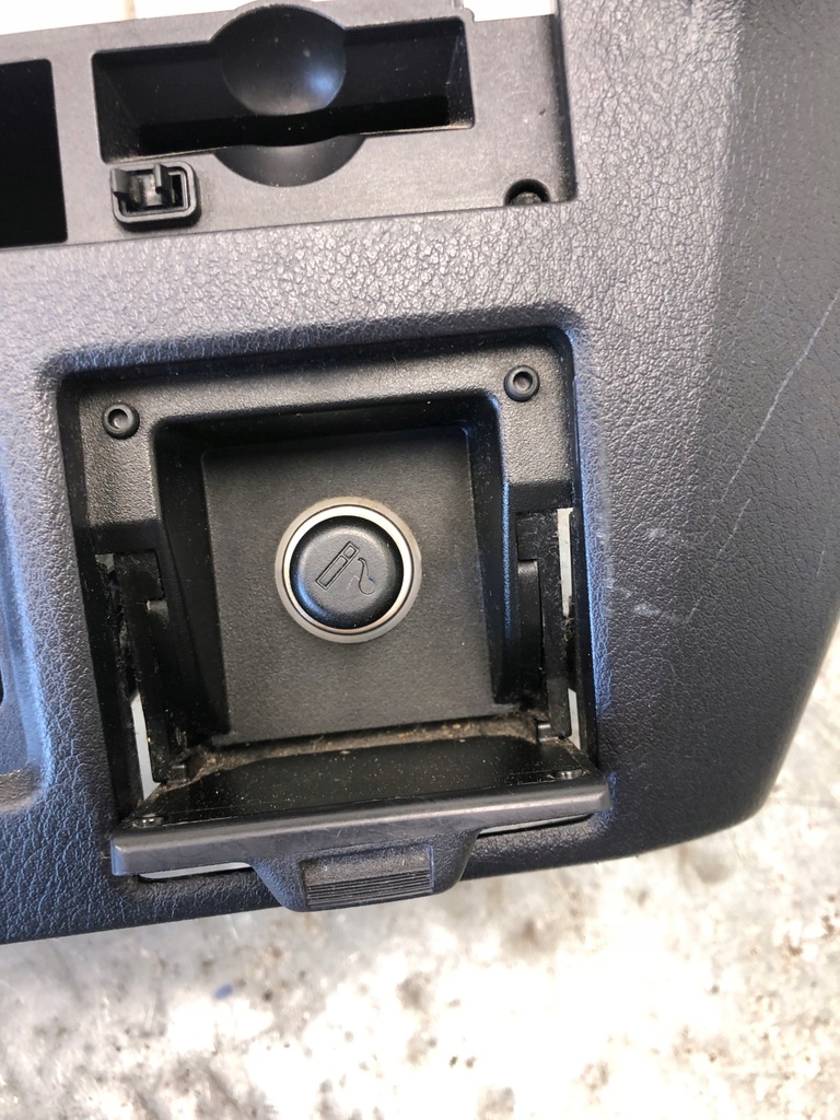 фото №5, Рамка тунель панель приладів mitsubishi pajero iv 8002a225