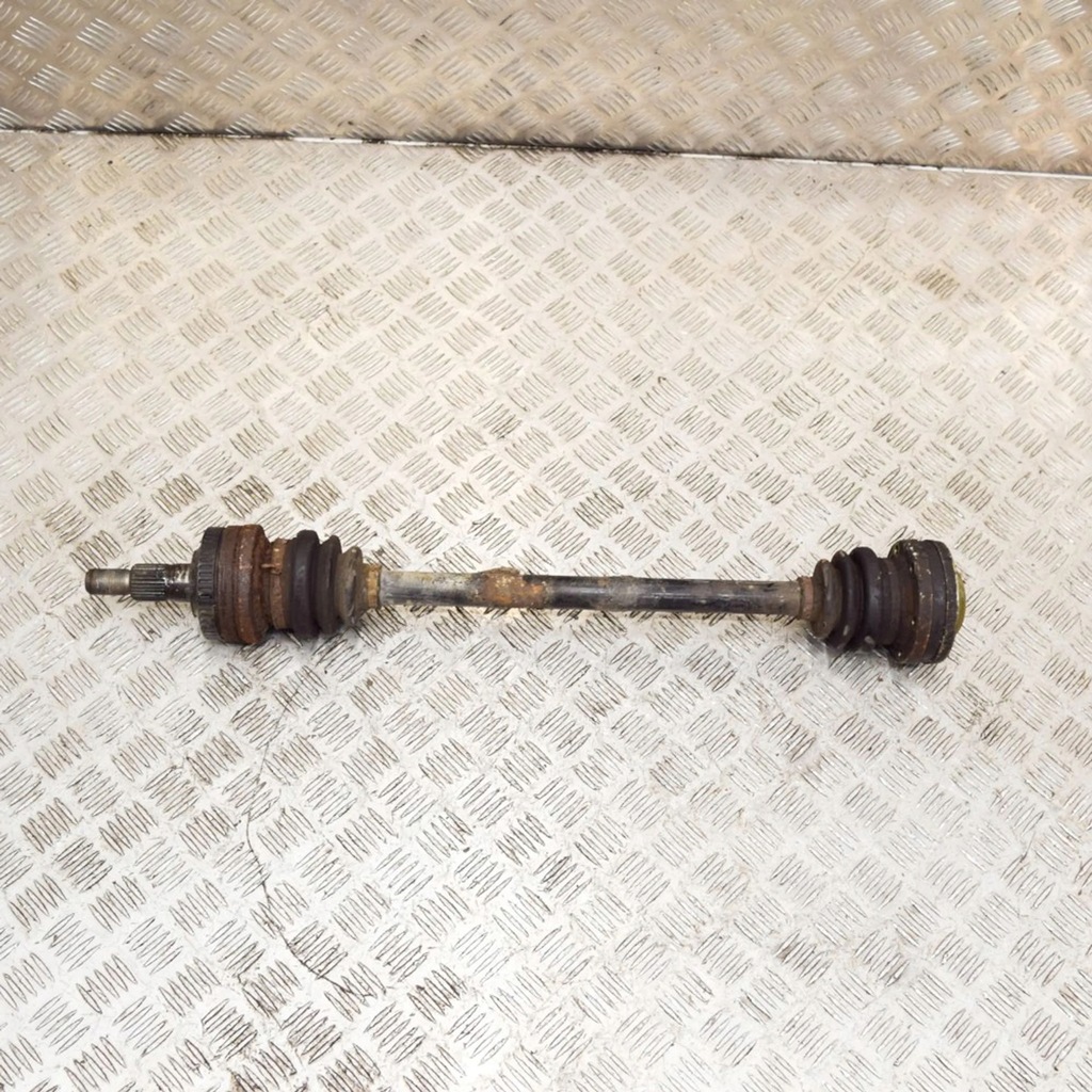 фото №1, Porsche boxster 986 2003 правая сторона приводной вал задняя