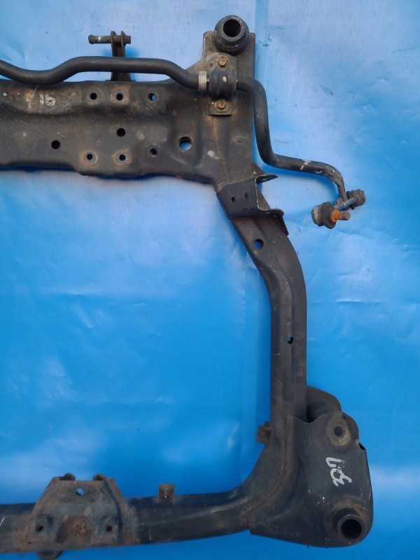 Балка передня підвіска 62405-1h021 kia ceed 06-12 Недорого