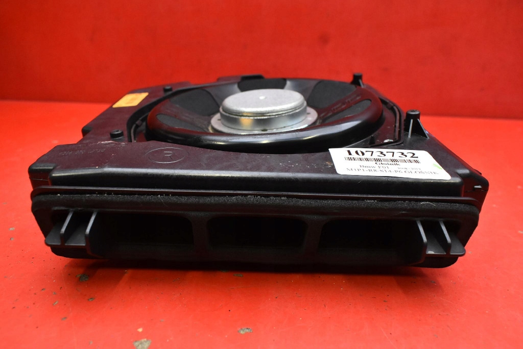 Динамик сабвуфер правый 9241118 bmw f01 f02 08-12 Недорого