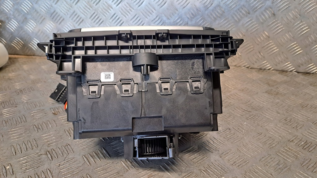 фото №13, Bmw x5 lift g05 23 r 3.0 d lci hybrid кронштейн термічний зарядний пристрій індукційна