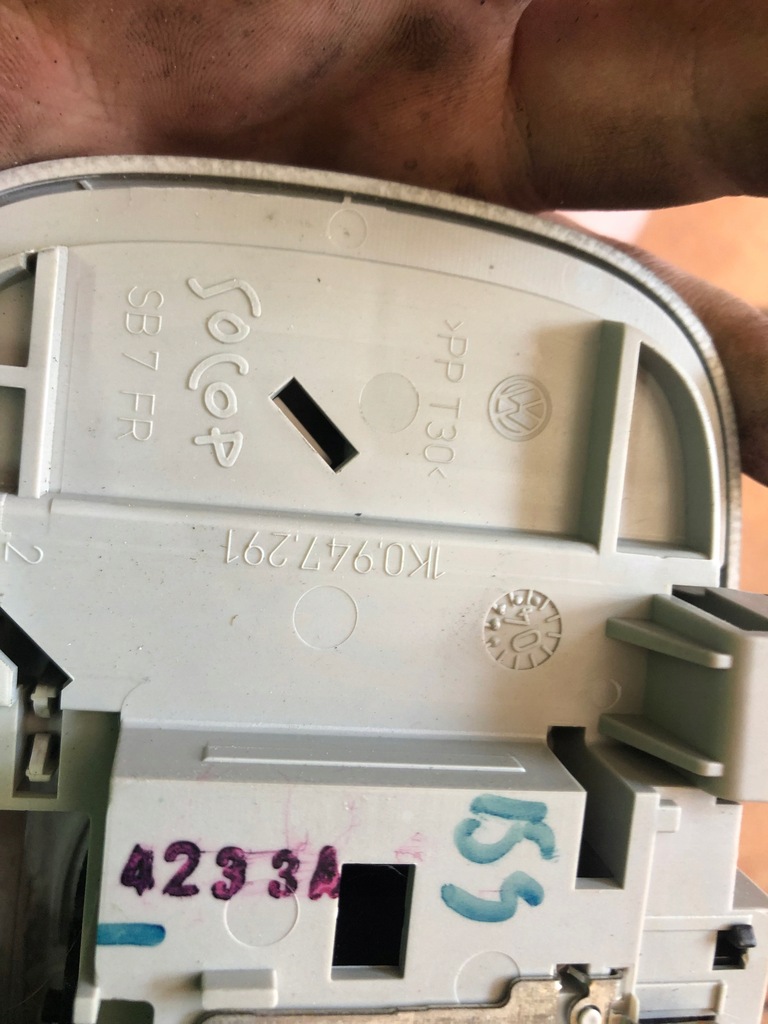 фото №9, Golf v лампа потолочный бардачок полка верхний