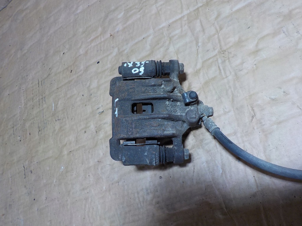 фото №1, Hyundai ix35 суппорт левый задняя 2.0 crdi