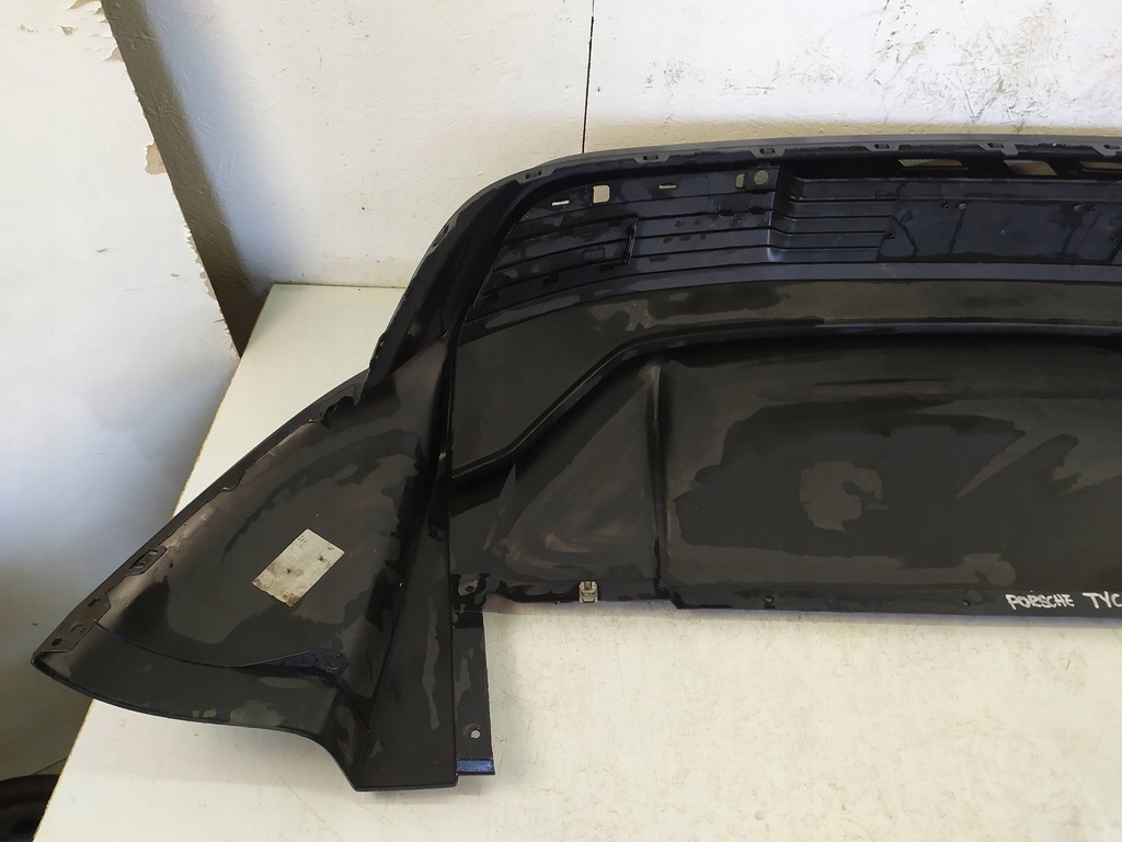 фото №11, Накладка дифузор бампер задня porsche taycan 9j1 9j1807983f