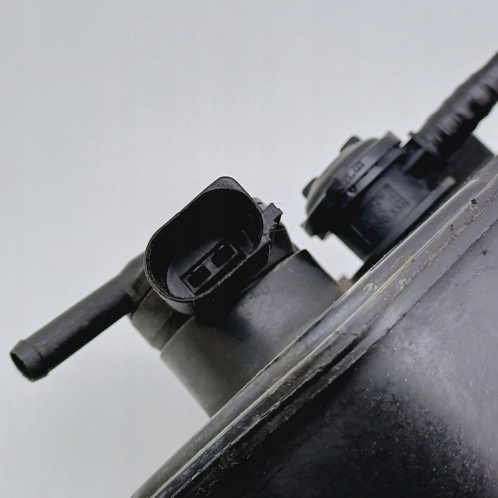 фото №7, Фільтр вугільний vw golf iv 1.6 b 1j0201801h nr11