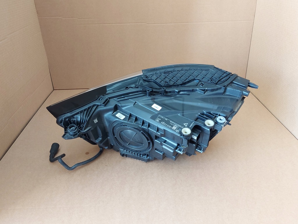 фото №7, Audi q3 лампа перед права комплектна uk 83a941034a led