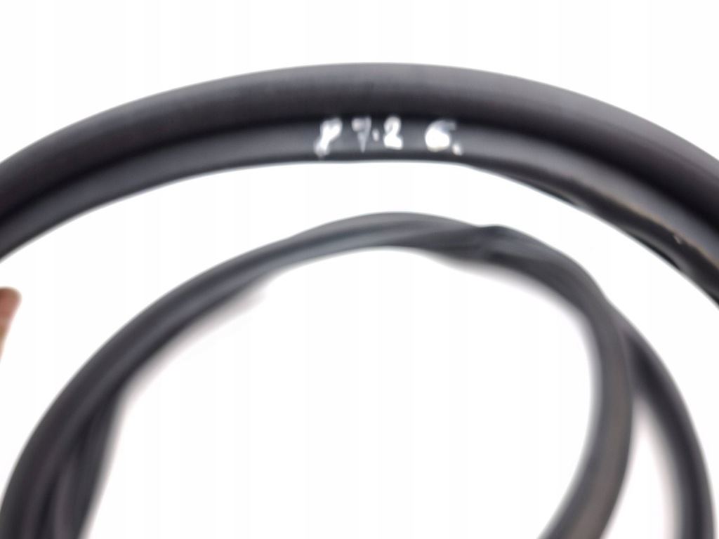 Toyota c-hr 1 2022 прокладка крышки багажника Недорого