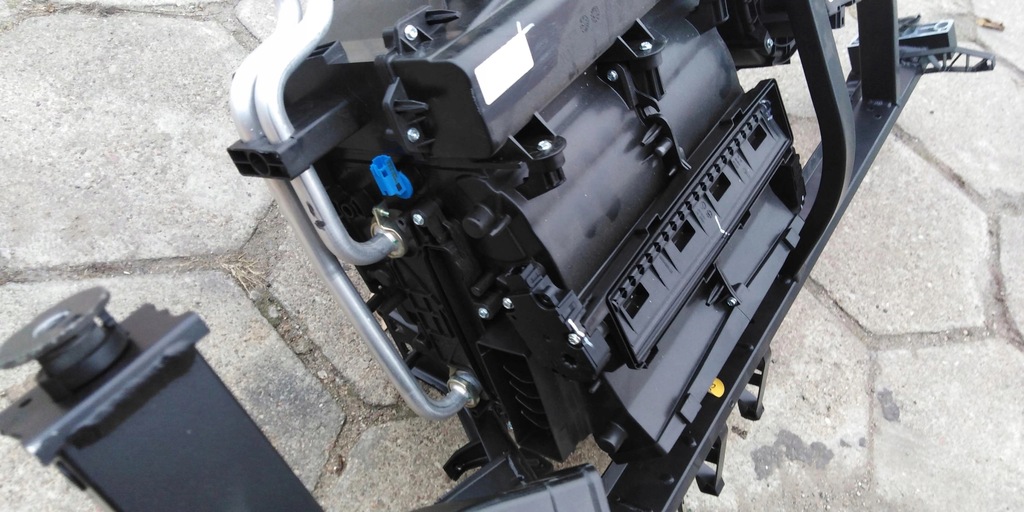 фото №8, Audi r8 4s обігрівач балка pod консоль 4s1857001s