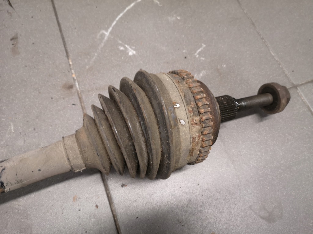 Приводной вал перед vw t4 2.8 автоматическая коробка передач в Украине