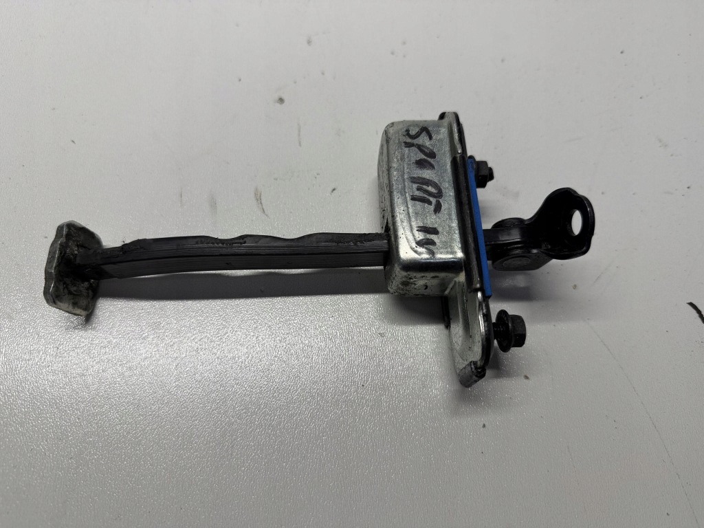 фото №1, Засов ограничитель дверь левый перед передний kia sportage iv 15-21