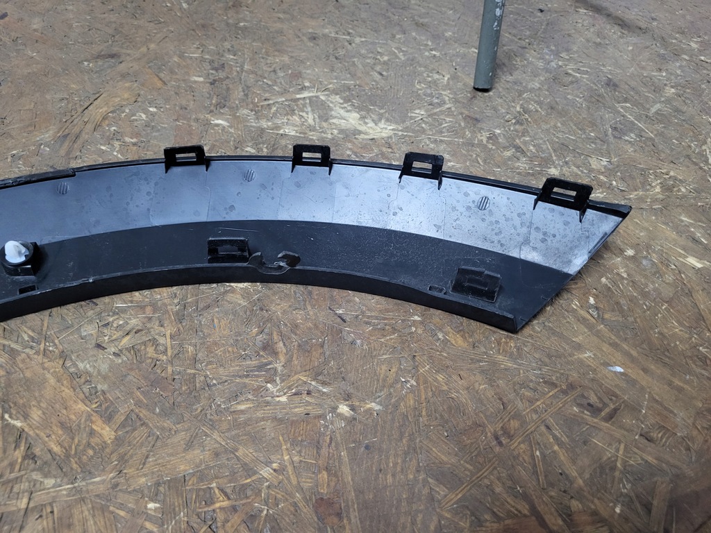 фото №8, Dacia sandero iii 3 stepway молдинг na крила задня