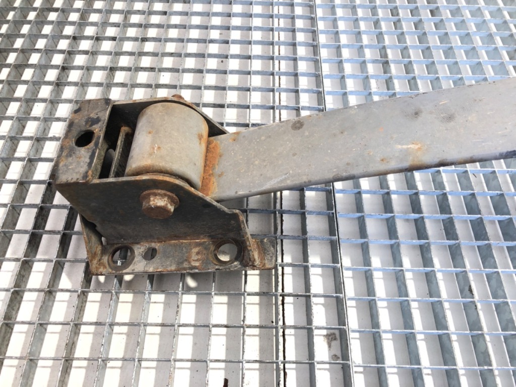 Ресора правий задній renault master 3 bus щітка задній, права в Україні