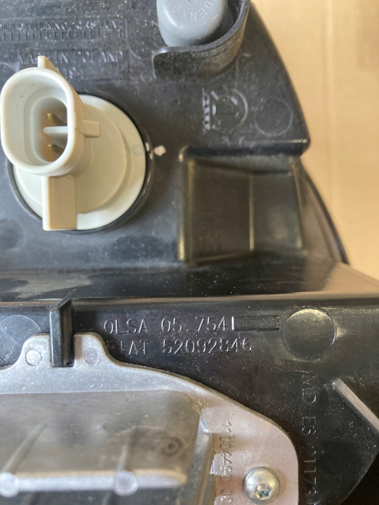 Fiat 500x рестайлинг  фара противотуманная фара к движение dziennej led правый orygi. Оригинал