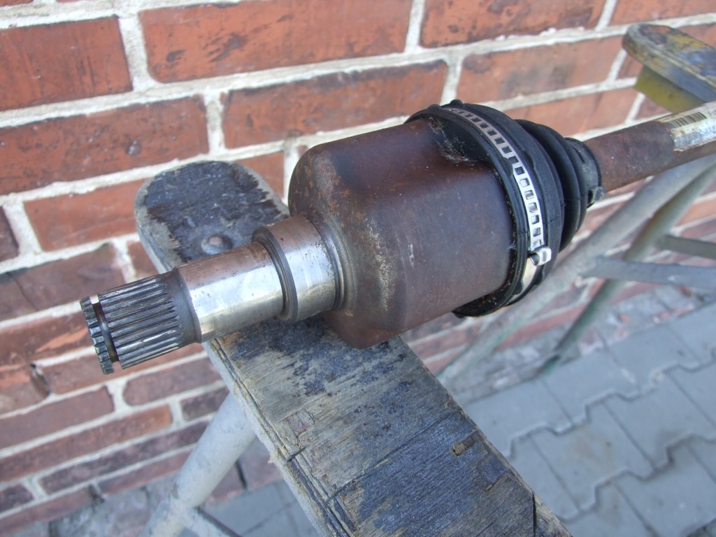 фото №6, Приводной вал левая mondeo mk4 s-max volvo оригинальный номер 30681397