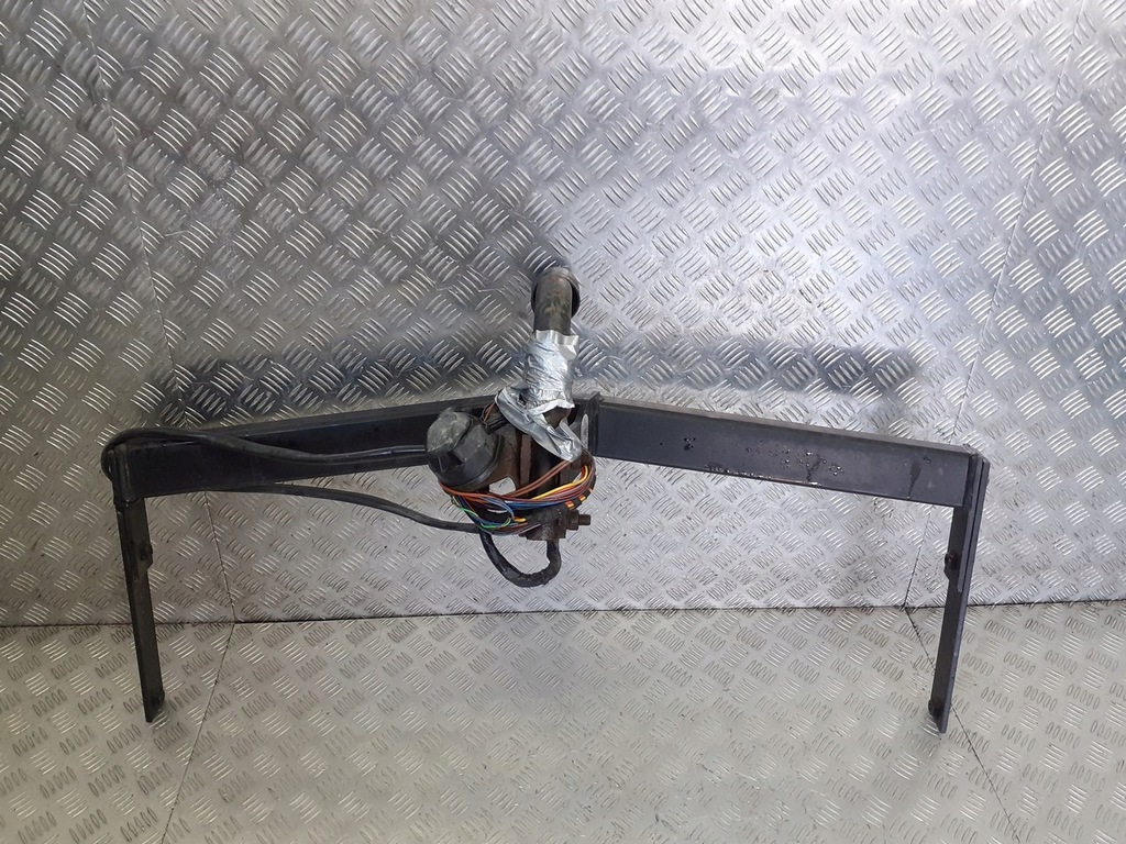 фото №1, Hak буксирувальний seat leon ii