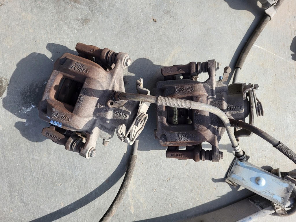 фото №1, Ford transit custom 2,0 супорт лівий задня l70996