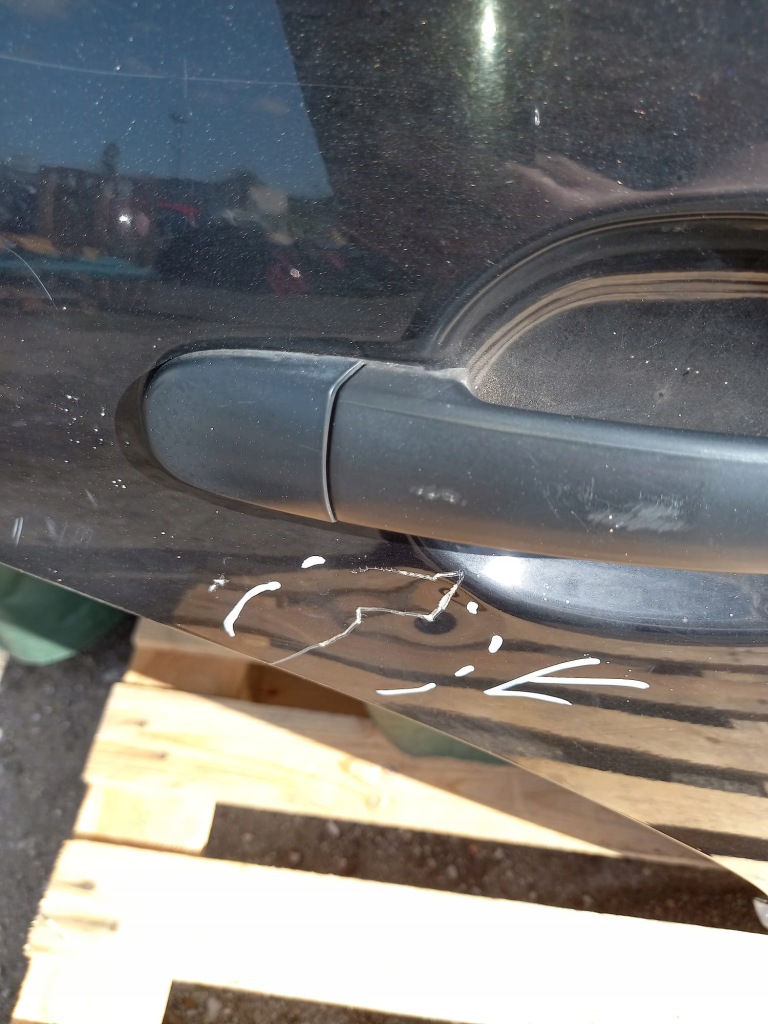 Дверь левый, правый задняя vw bora 2002r sedan Недорого