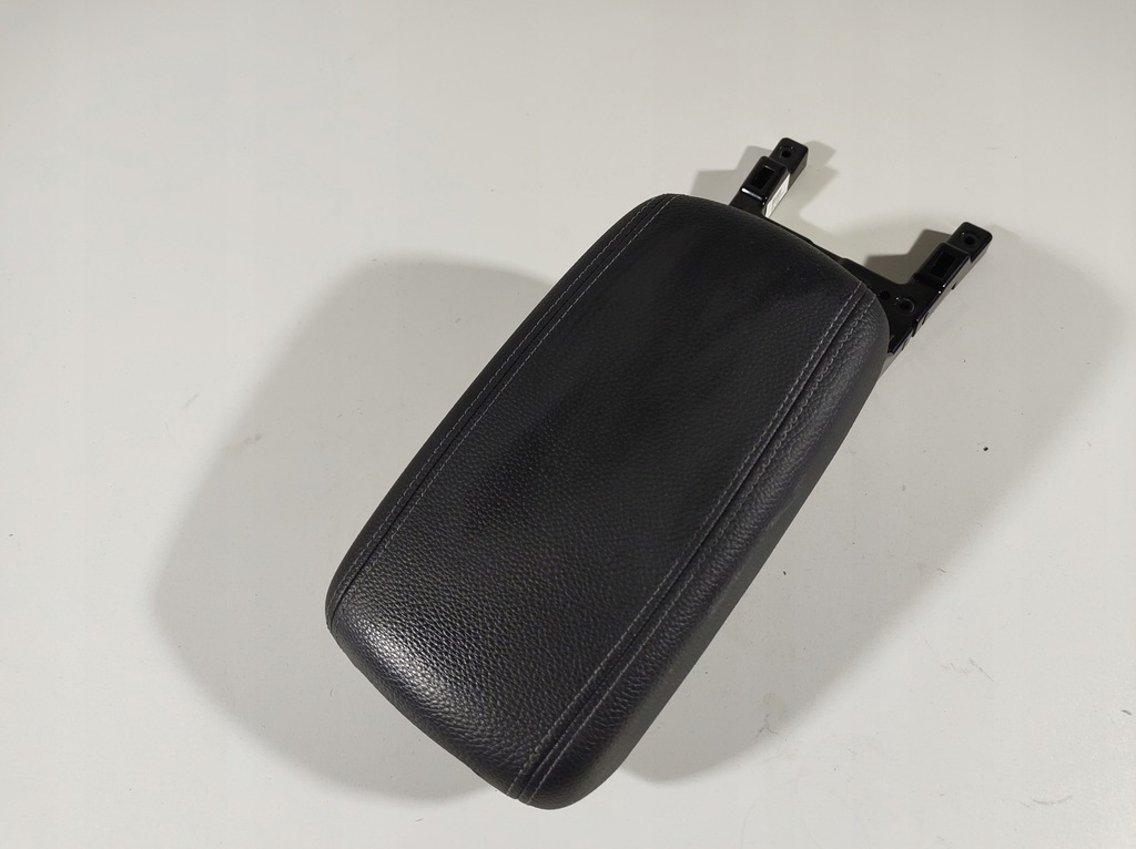 фото №1, Kia stonic 17- підлокітник