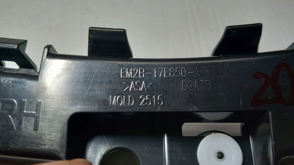 Купити Ford оригінальний номер em2b-17e850-a напрямна бампера