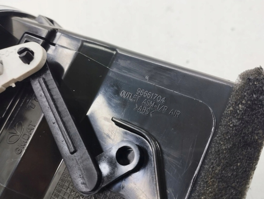 фото №7, Opel antara 2012 правая сторона боковая решётка обдув панели приборной панели