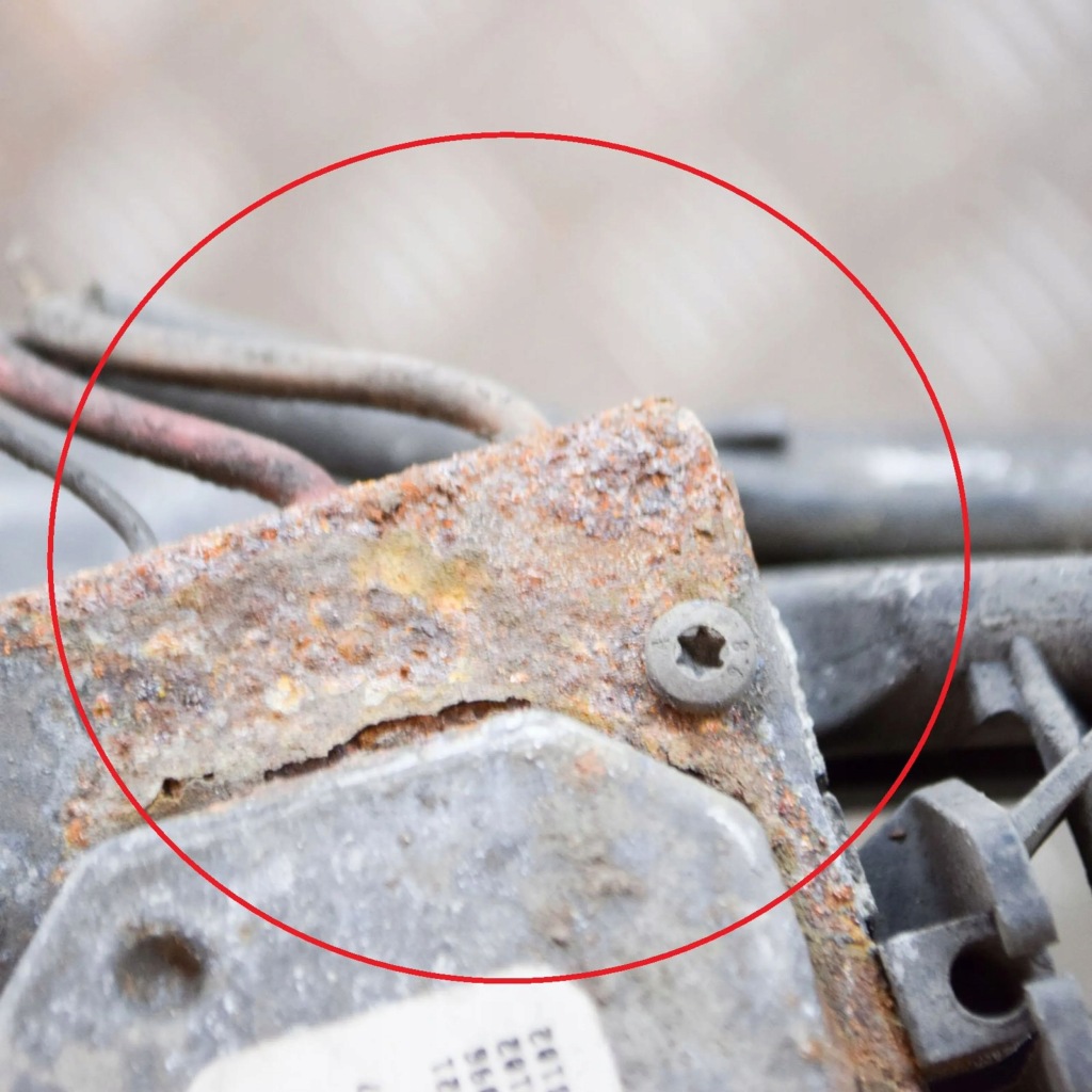 фото №6, Bmw 3 e90 e91 2010 защита вентилятора радиатора