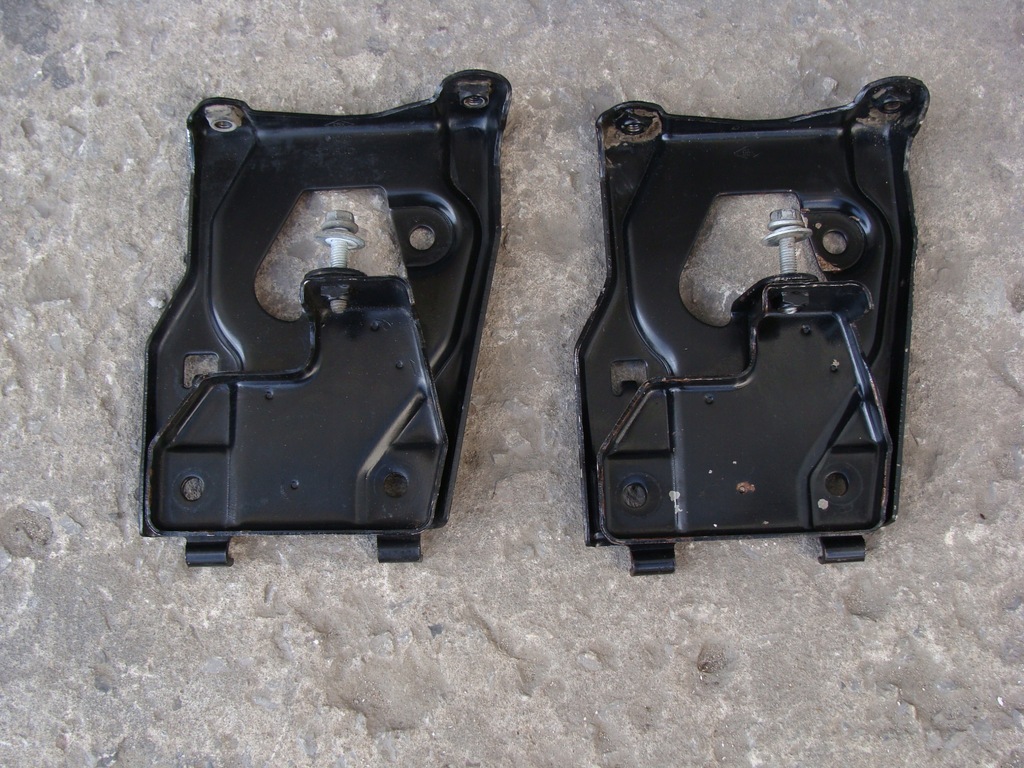 фото №1, Кронштейн насоса усилителя clio ii kangoo