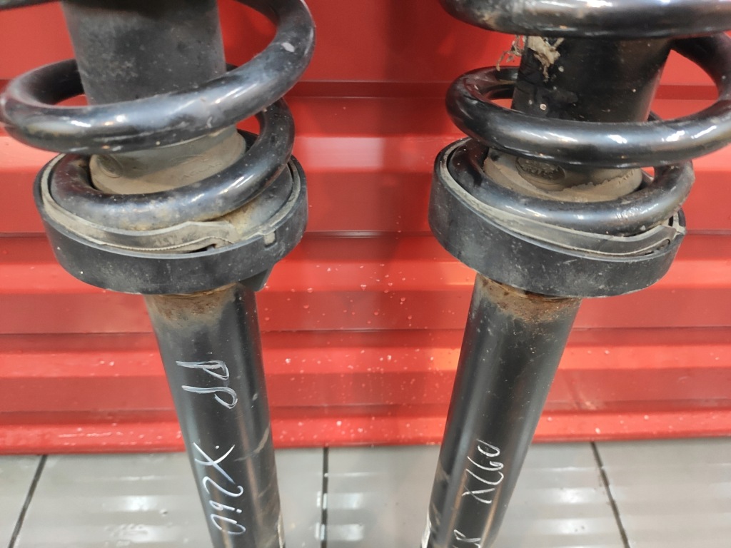 Jaguar xf 2 x260 3.0d амортизатор амортизаторна стійка правий ліве перед оригінал Зі Шроту