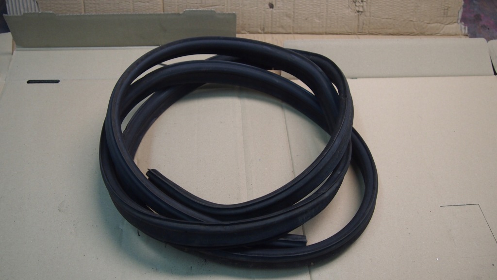 фото №1, Smart 451 fortwo 13r прокладка багажника